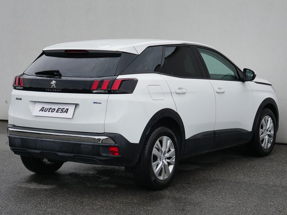 Peugeot 3008 1.2 PT 