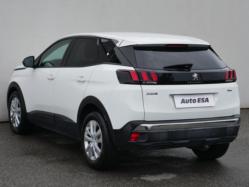 Peugeot 3008 1.2 PT 