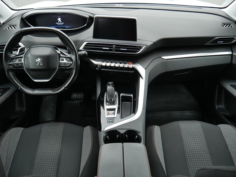 Peugeot 3008 1.2 PT 