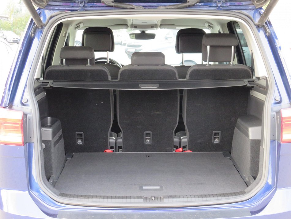 Volkswagen Touran 2.0TDi 