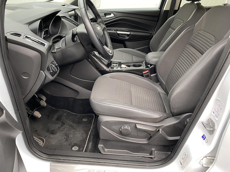 Ford Kuga 1.5 EB Titanium