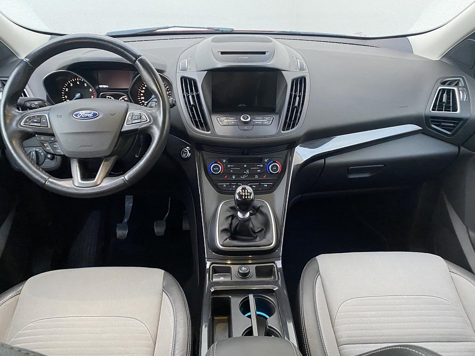 Ford Kuga 1.5 EB Titanium