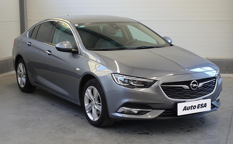 Opel Insignia 1.6CDTi 