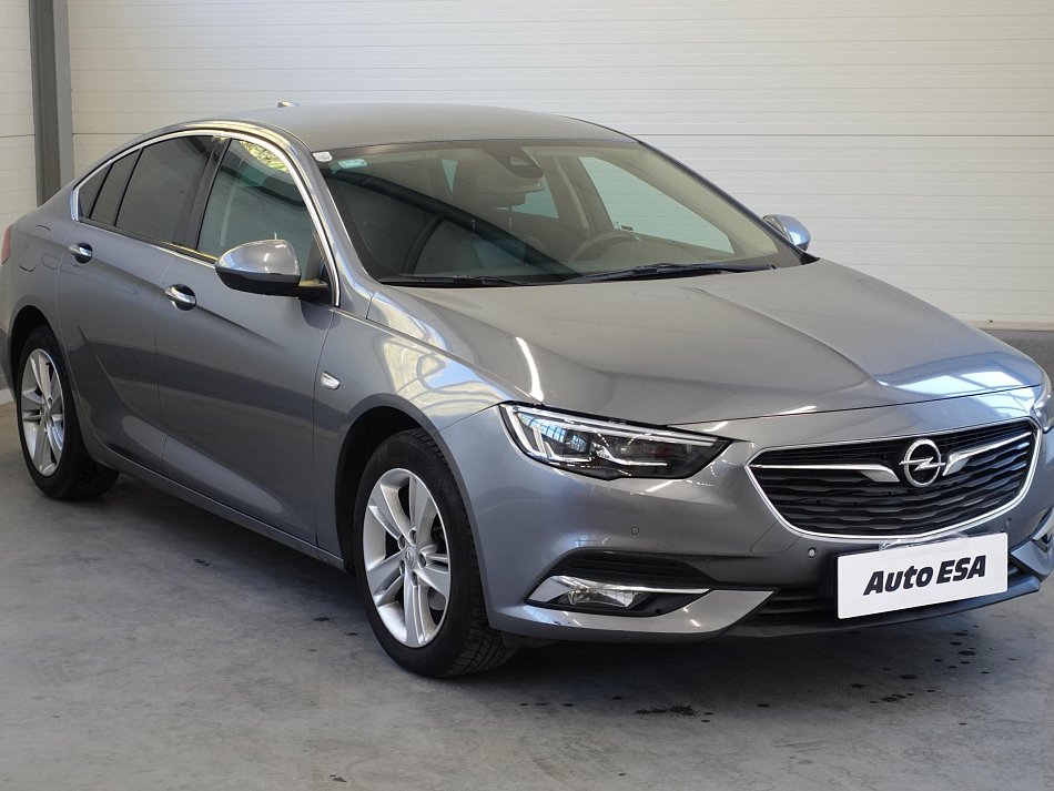 Opel Insignia 1.6CDTi 
