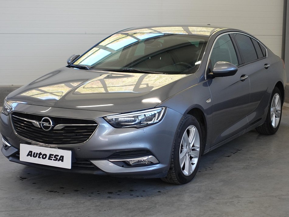 Opel Insignia 1.6CDTi 