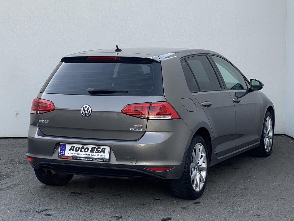 Volkswagen Golf 1.4 TSI 