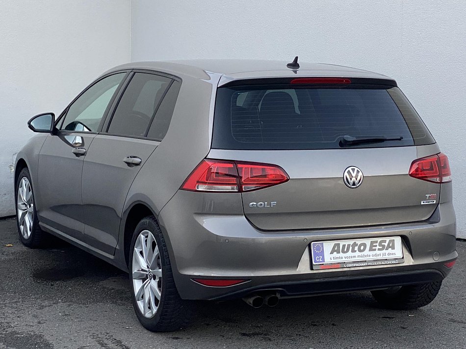 Volkswagen Golf 1.4 TSI 
