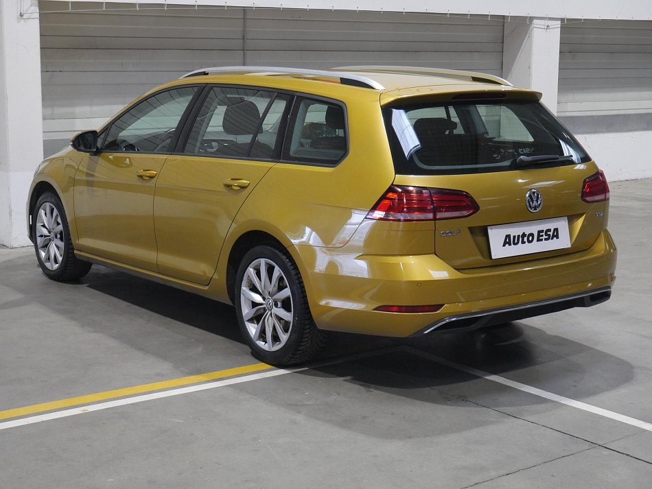 Volkswagen Golf 1.0 TSI 