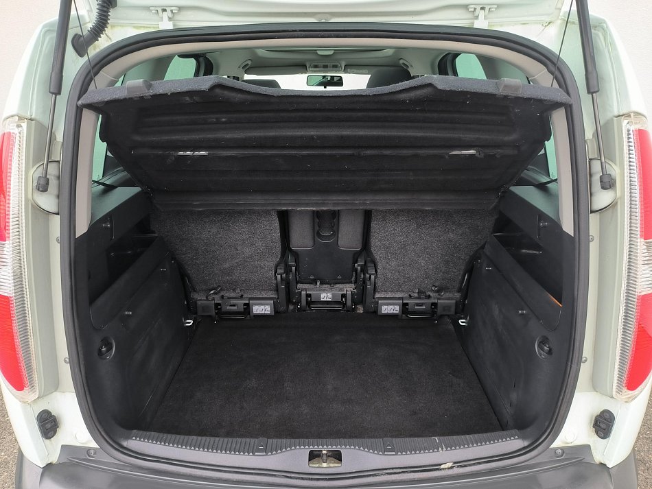 Škoda Roomster 1.2 TSi Scout