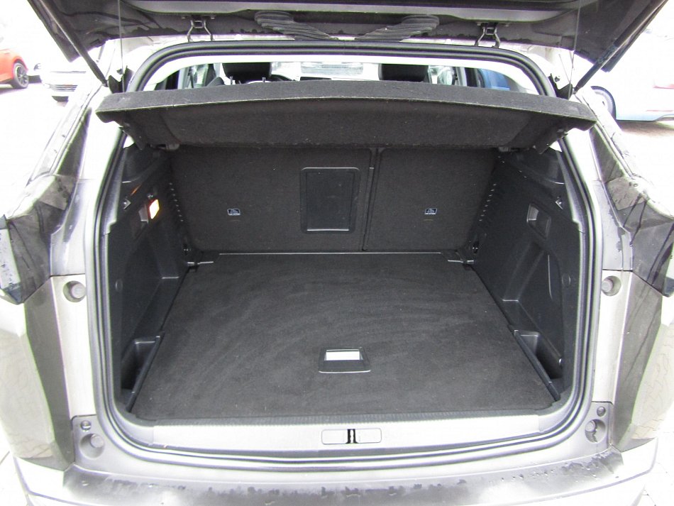 Peugeot 3008 1.2PT Allure