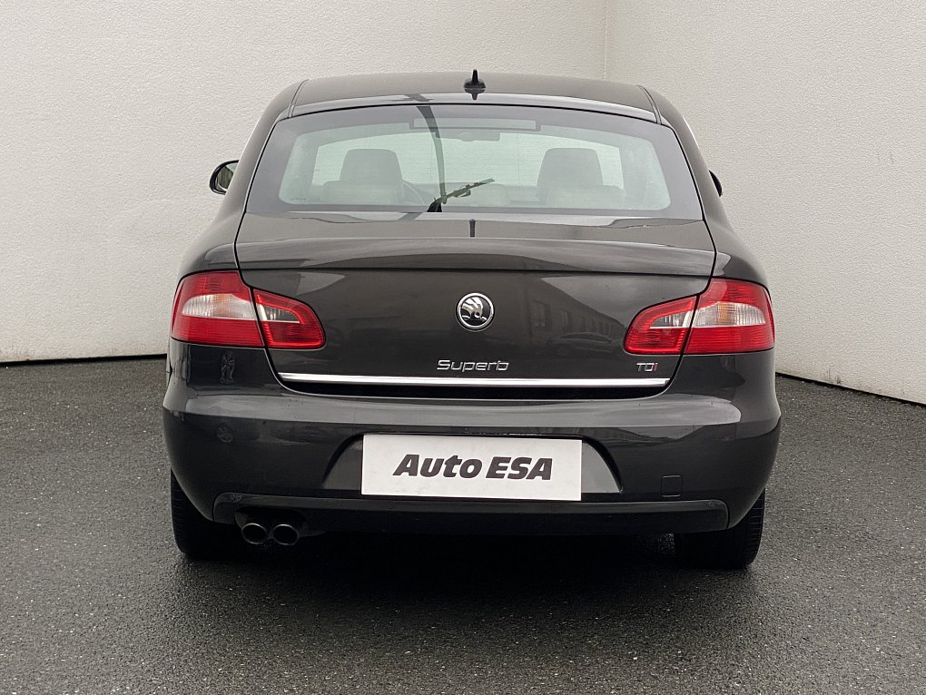 Škoda Superb II 2.0 TDi Elegance