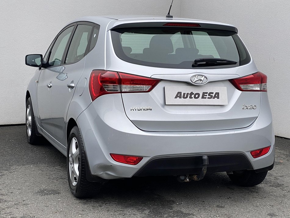 Hyundai Ix20 1.4i 