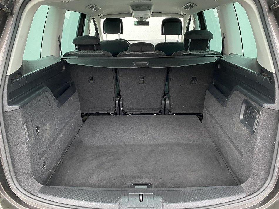 Volkswagen Sharan 2.0 TDi 