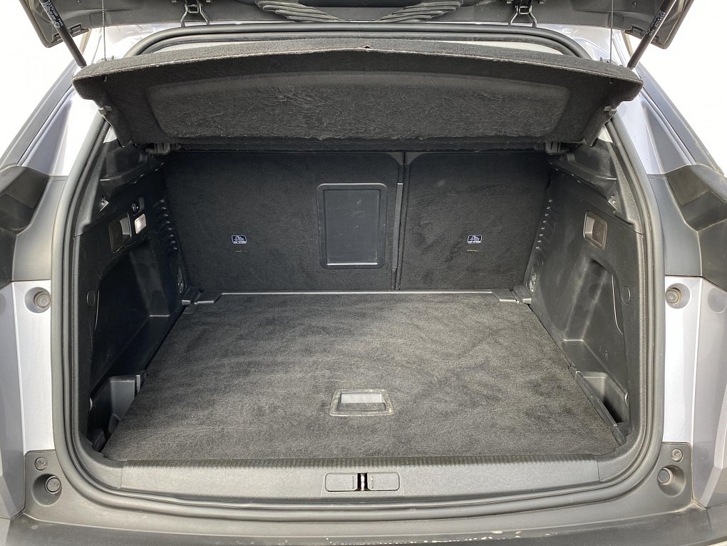 Peugeot 3008 1.2PT Allure