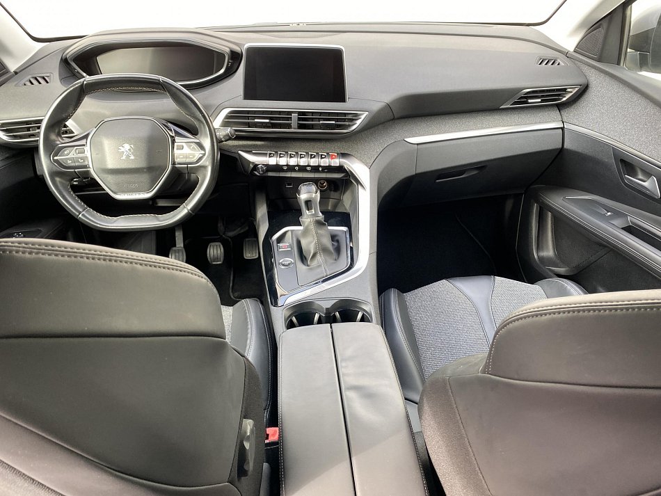 Peugeot 3008 1.2PT Allure