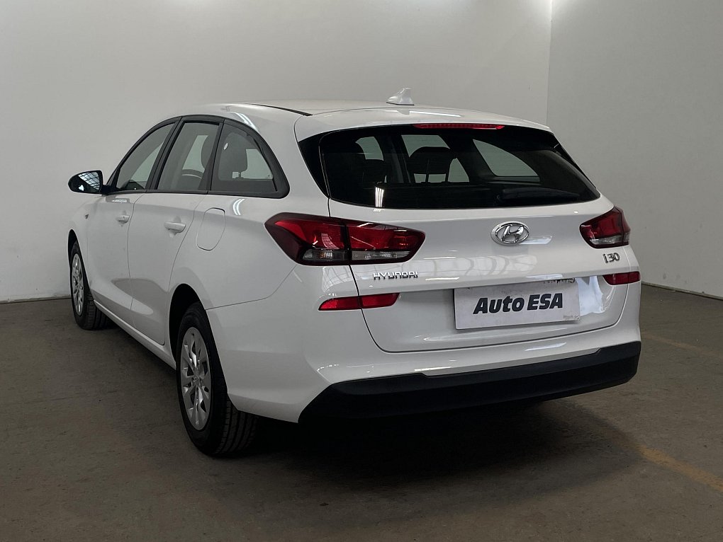Hyundai I30 1.5 DPi Smart