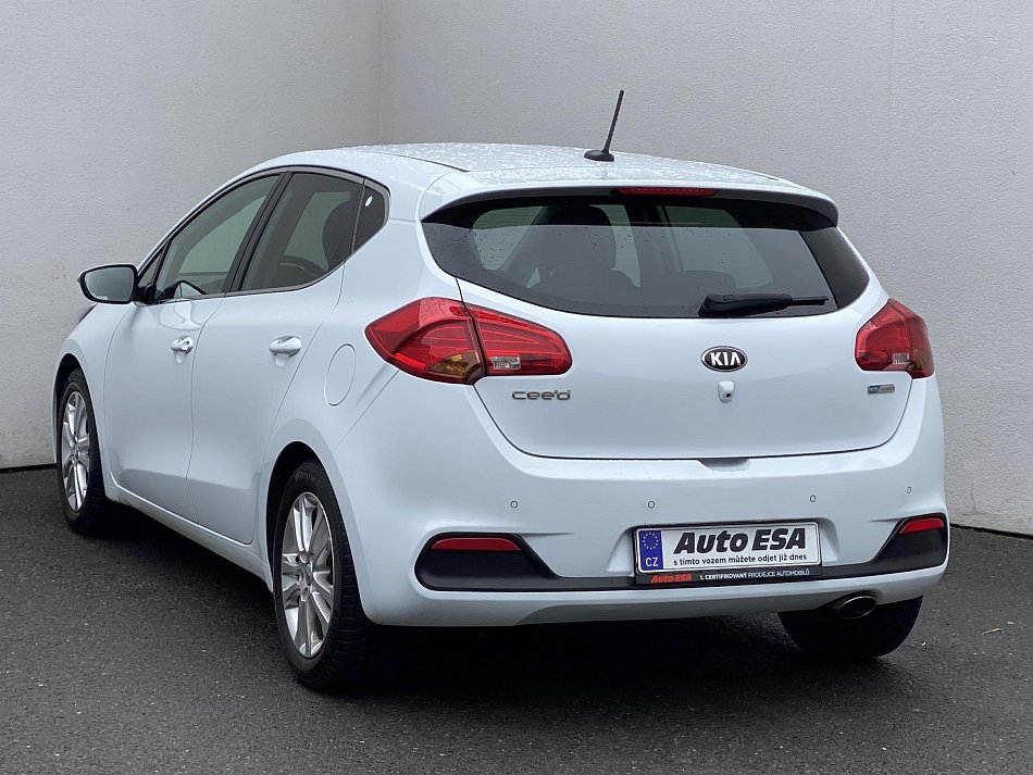 Kia Ceed 1.6 GDi TOP