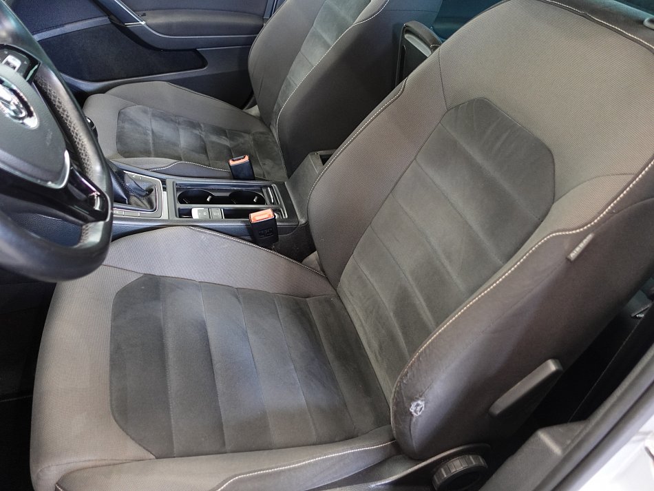 Volkswagen Golf 1.4TSI 