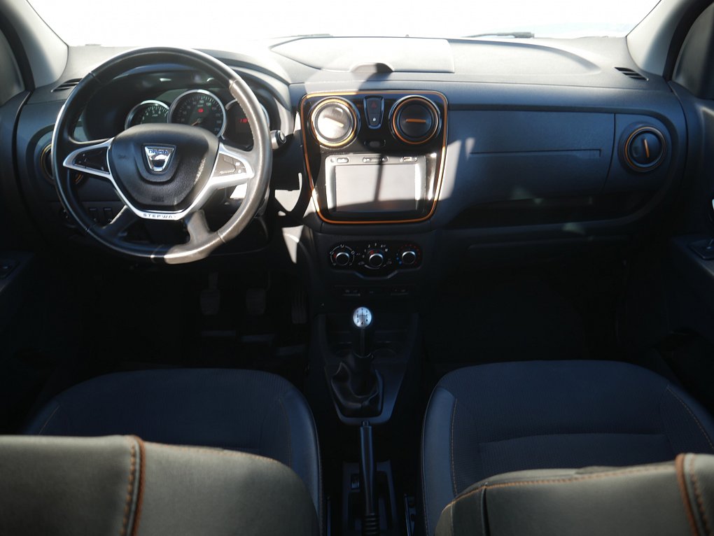 Dacia Lodgy 1.6i Stepway