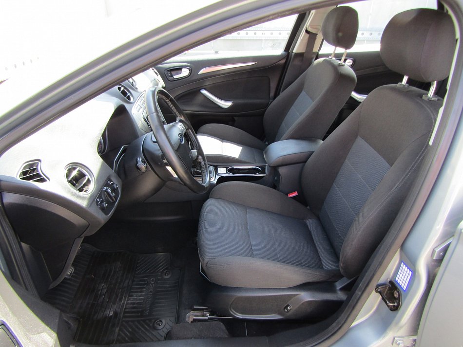Ford Mondeo 2.0i 