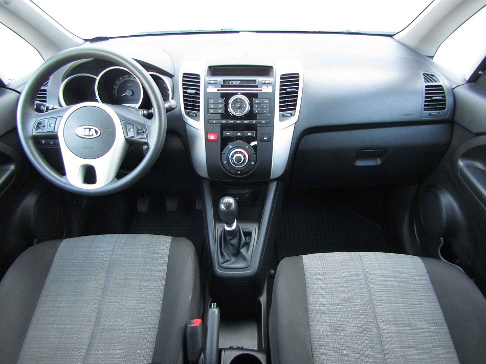 Kia Venga 1.4 i 