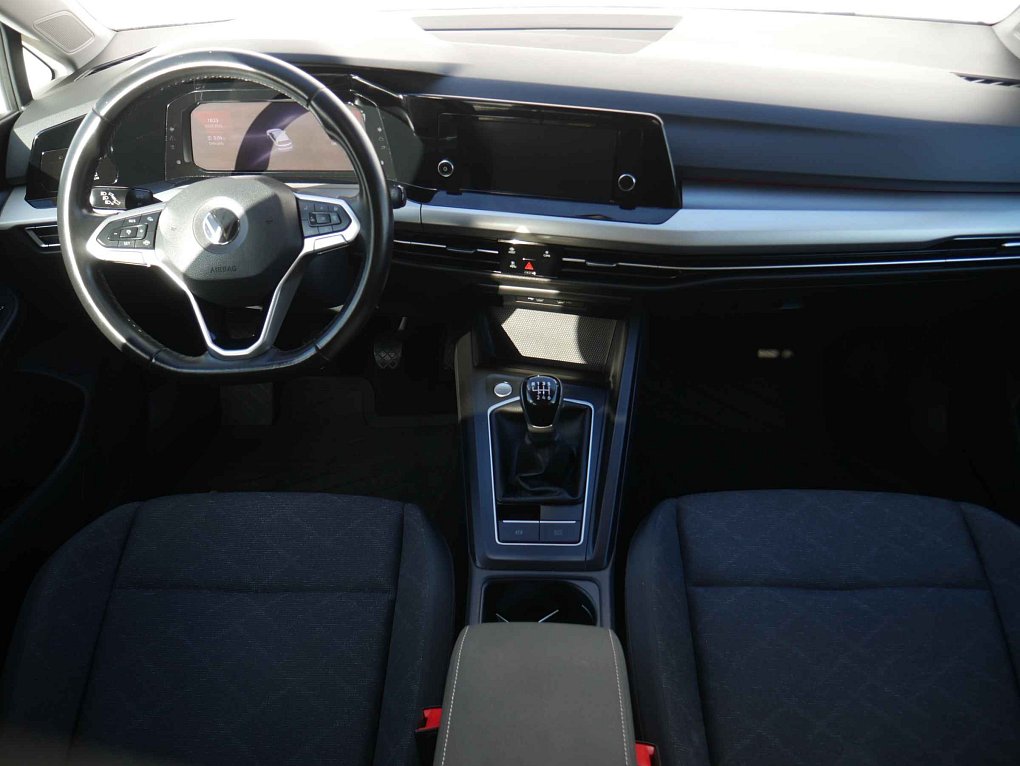 Volkswagen Golf 1.5 TSi 