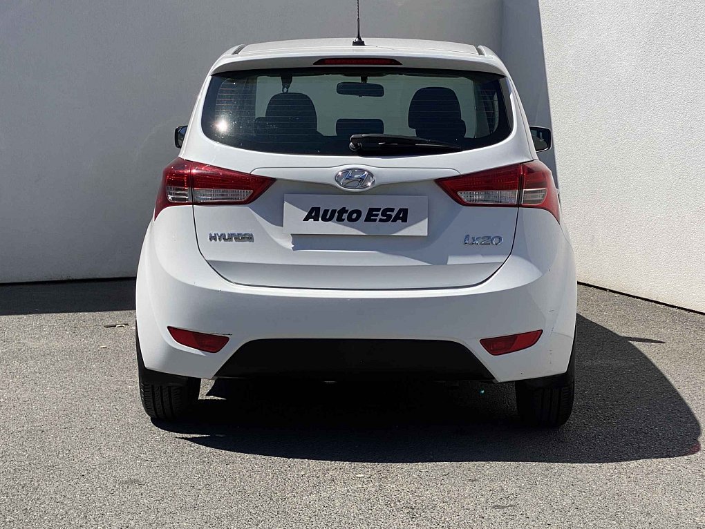 Hyundai Ix20 1.4i 