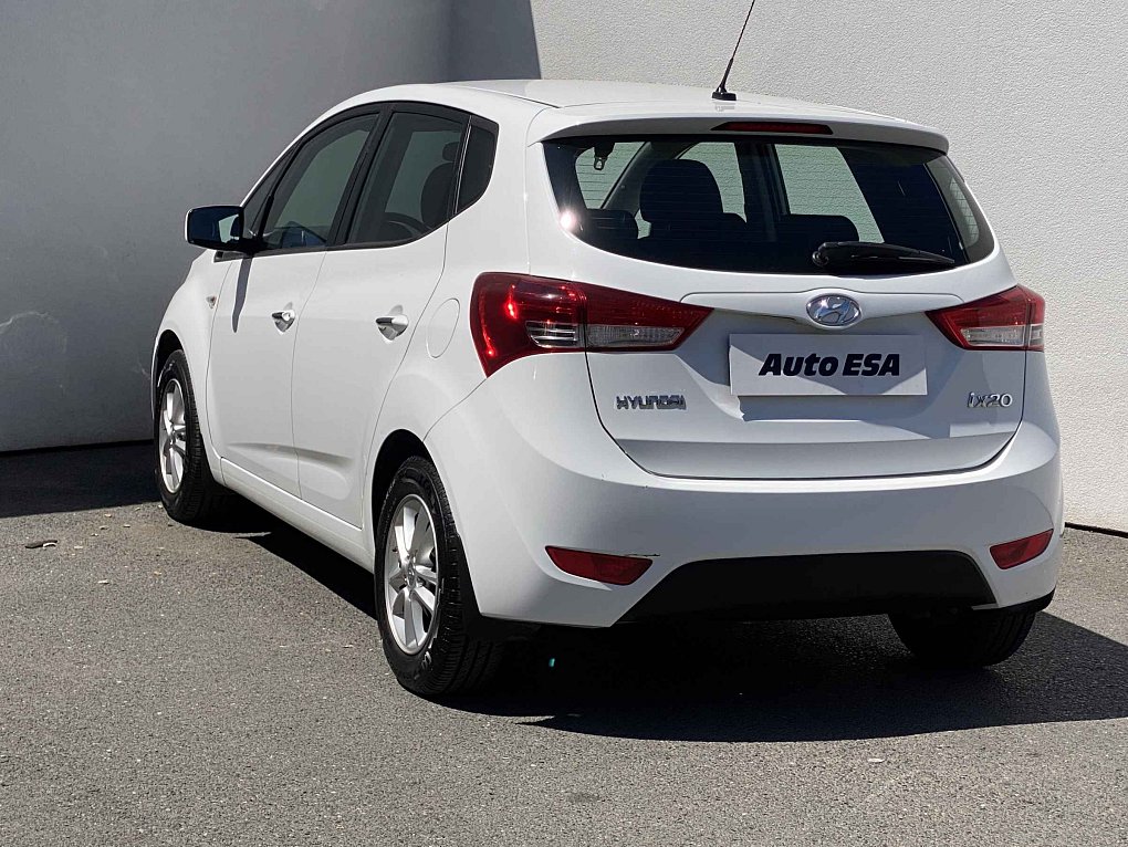 Hyundai Ix20 1.4i 