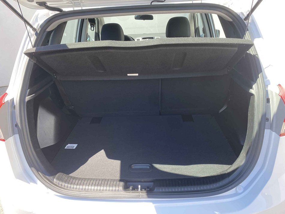 Hyundai Ix20 1.4i 
