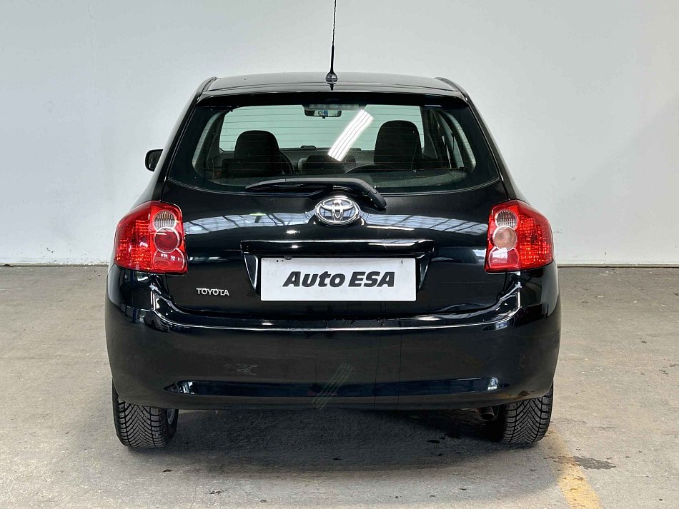 Toyota Auris 1.6 VVTi 