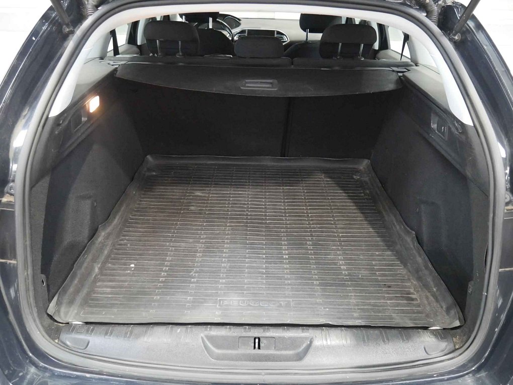 Peugeot 308 1.2PT 