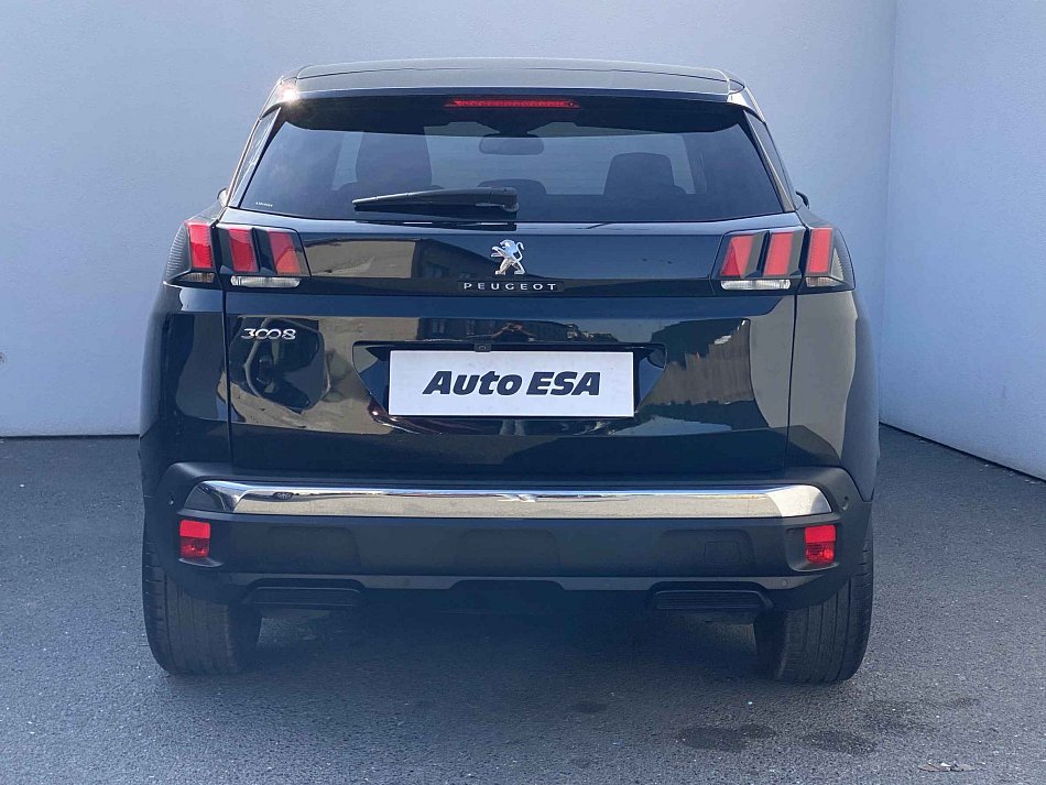 Peugeot 3008 1.2 PT Allure