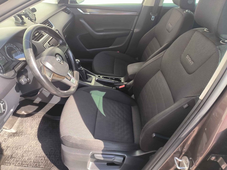 Škoda Octavia III 2.0TDI Scout 4x4