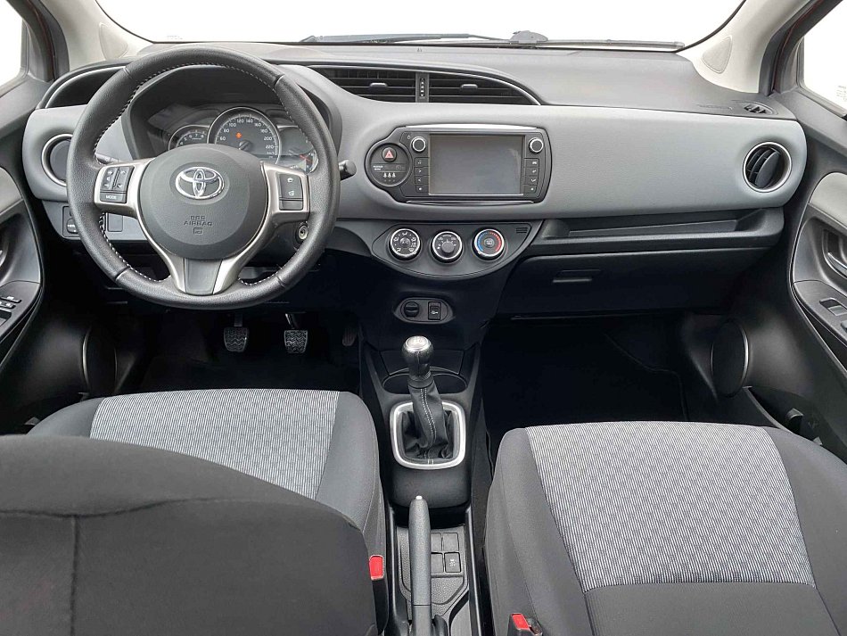 Toyota Yaris 1.3i 