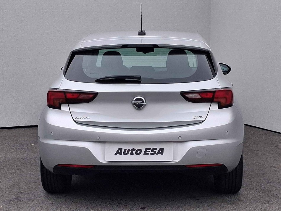 Opel Astra 1.6CTDI 