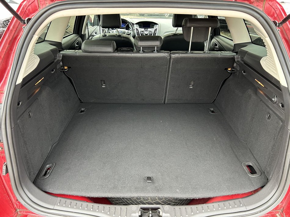 Ford Focus 2.0 TDCi Titanium ST paket