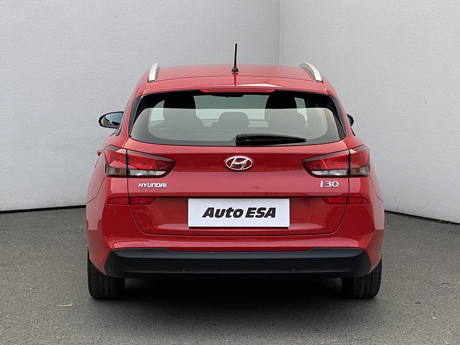 Hyundai I30 1.0 T-GDi Trikolor