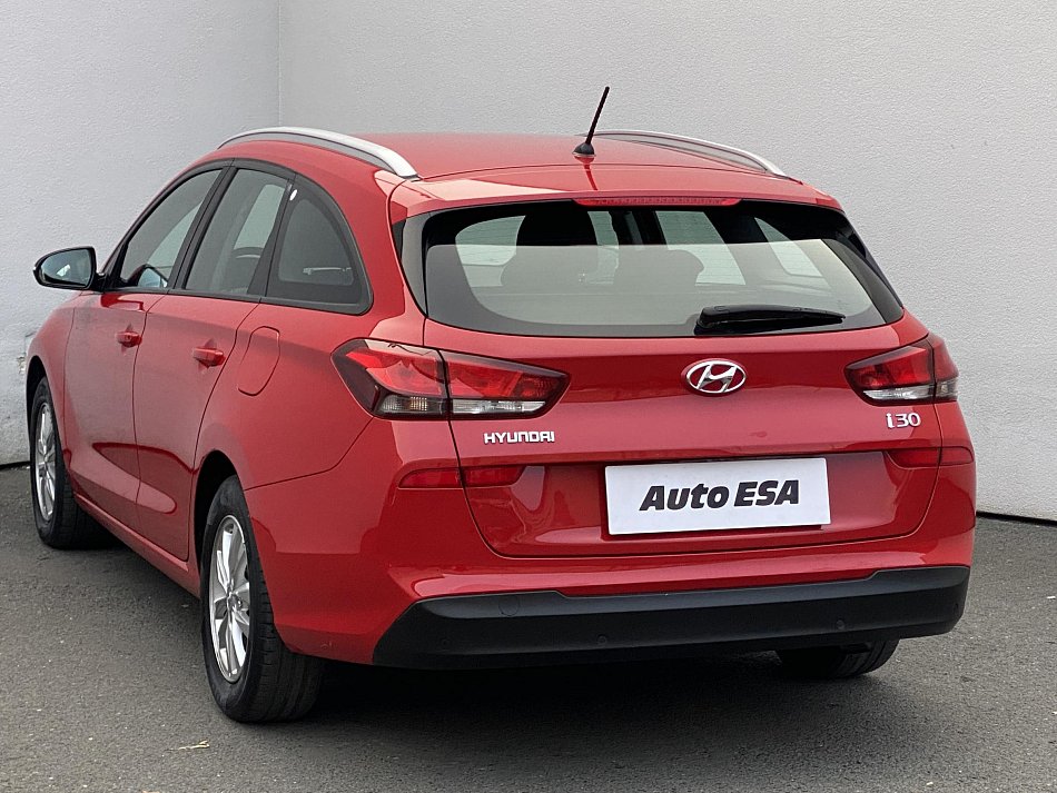Hyundai I30 1.0 T-GDi Trikolor