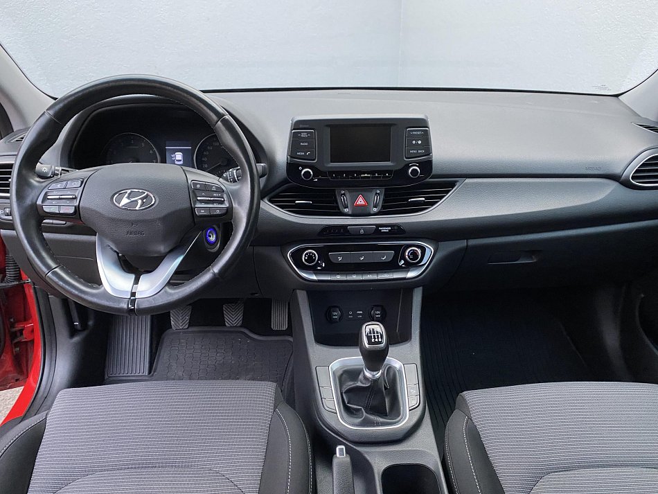 Hyundai I30 1.0 T-GDi Trikolor