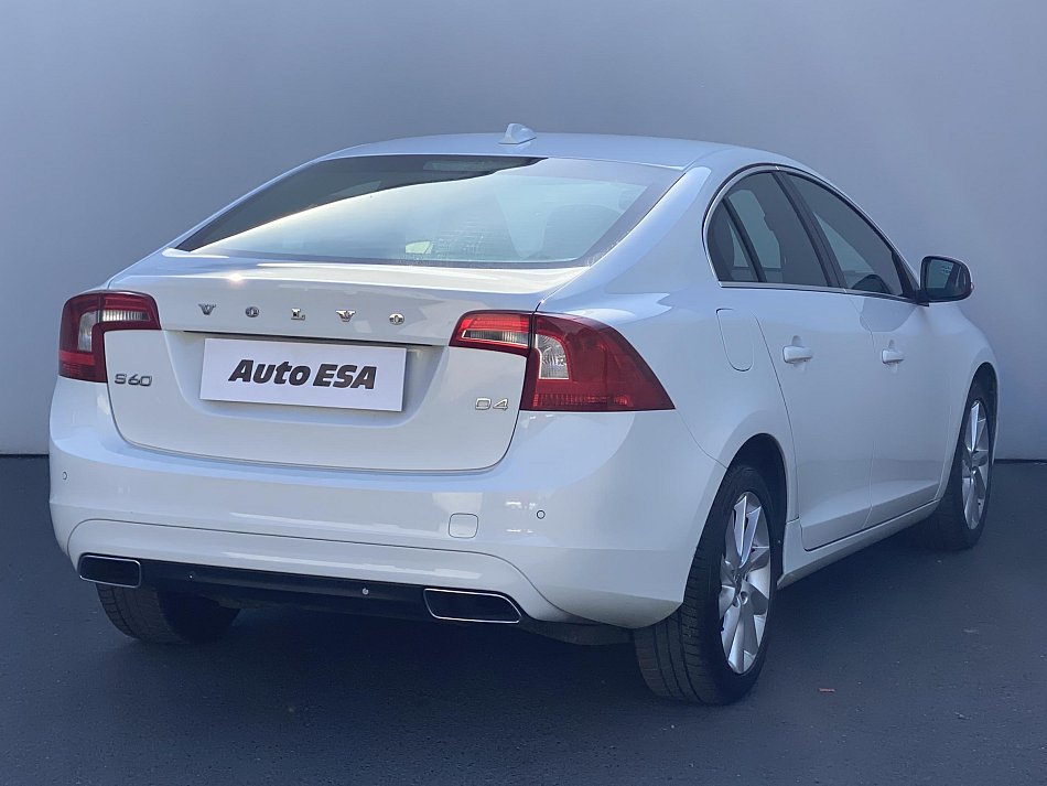 Volvo S60 2.0 D4 