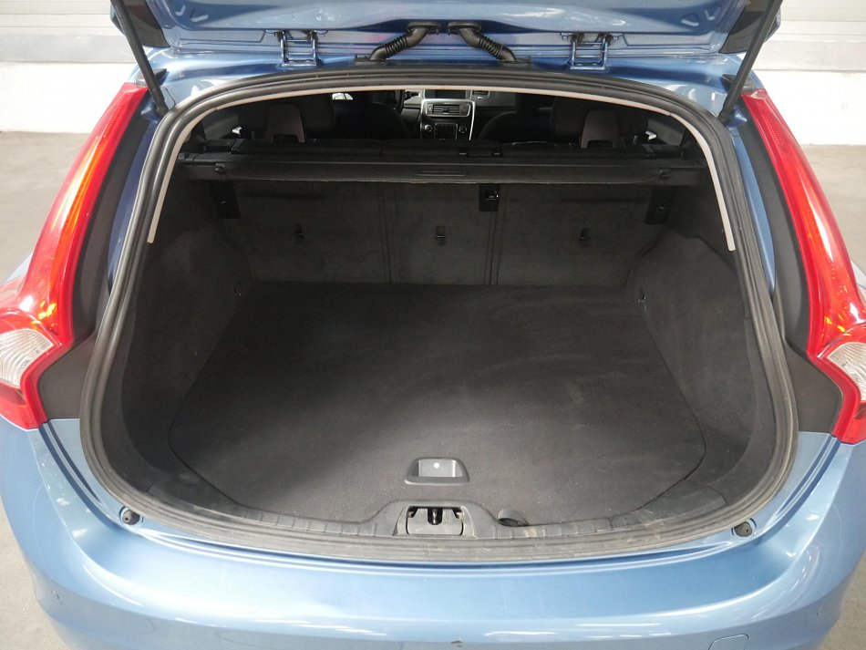 Volvo V60 2.0 D 