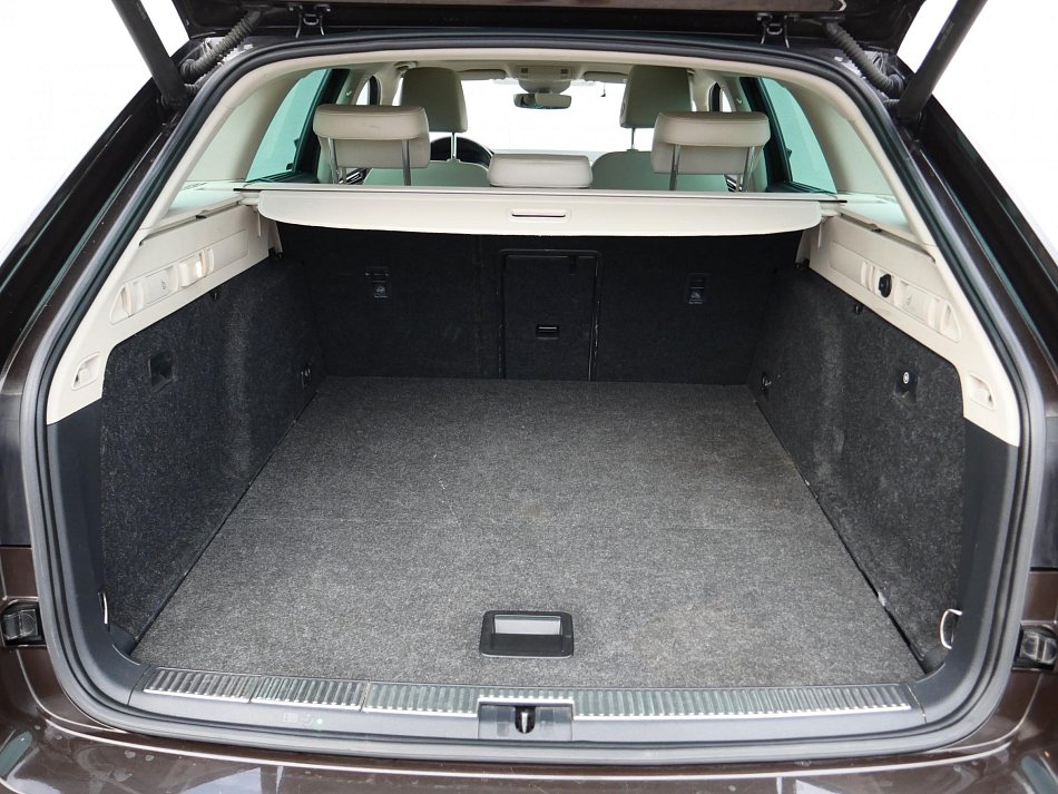 Škoda Superb III 2.0 TDi L&K 4x4