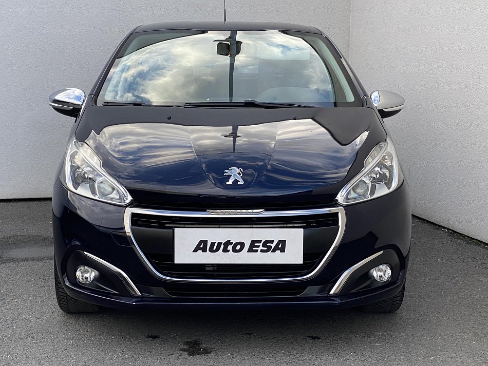 Peugeot 208 1.2i Style