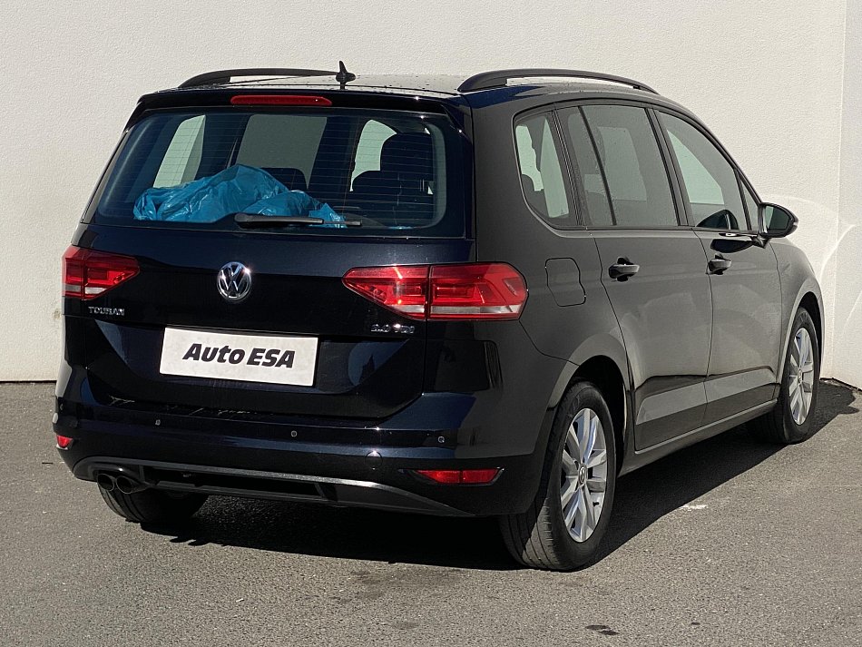 Volkswagen Touran 2.0 TDi 