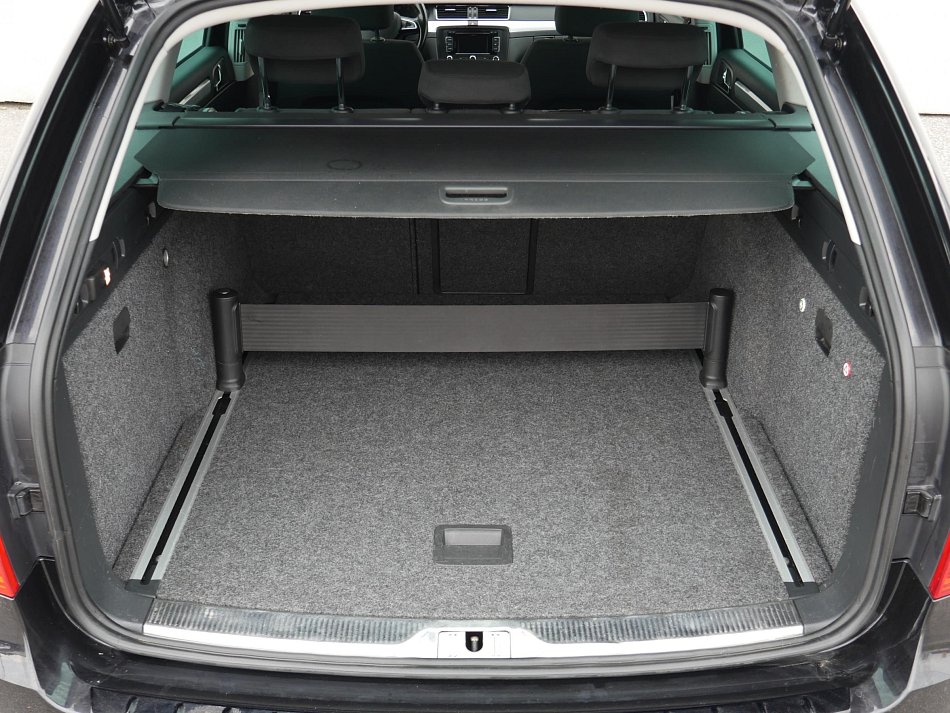 Škoda Superb II 2.0TDI Ambition