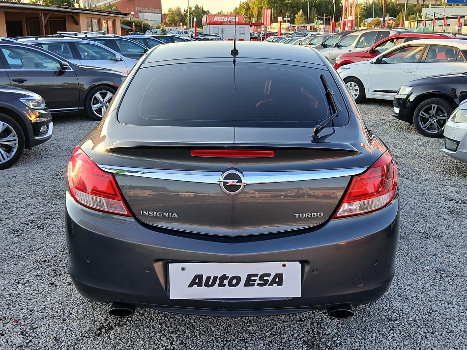 Opel Insignia 1.6T 