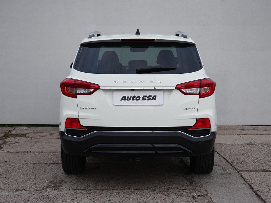 SsangYong Rexton 2.2D  4x4