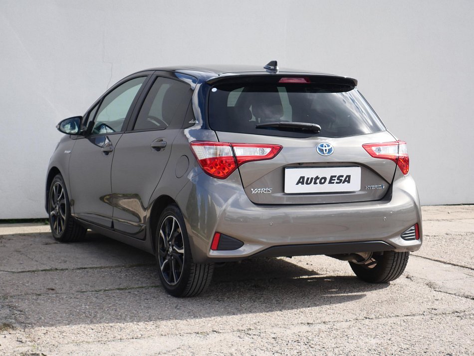 Toyota Yaris 1.5 Hybrid 