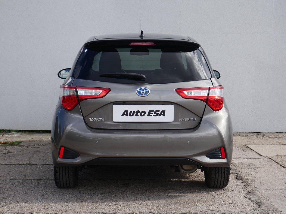 Toyota Yaris 1.5 Hybrid 