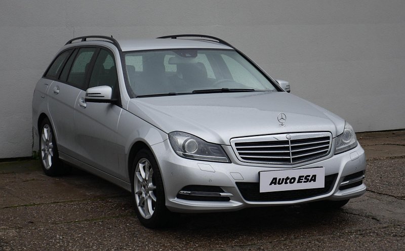 Mercedes-Benz Třída C 2.2CDi  C220